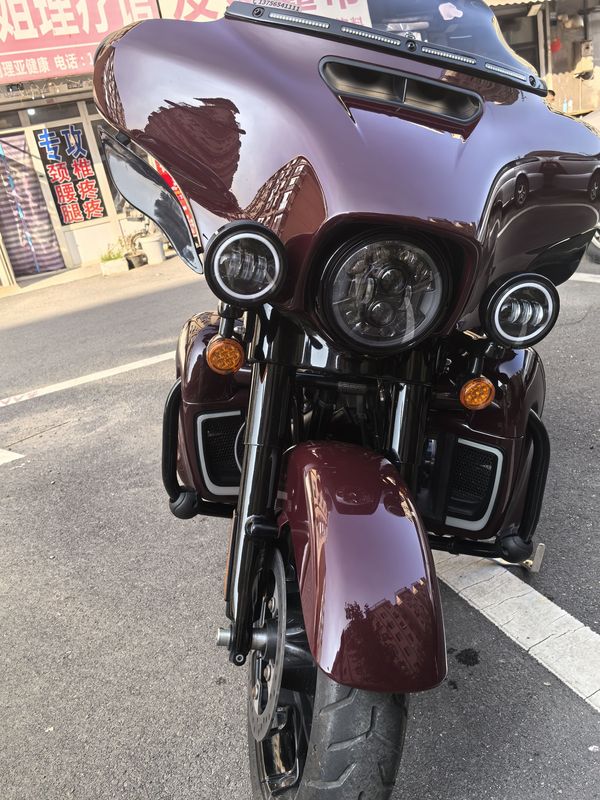 二手哈雷戴维森大道滑翔 Street Glide