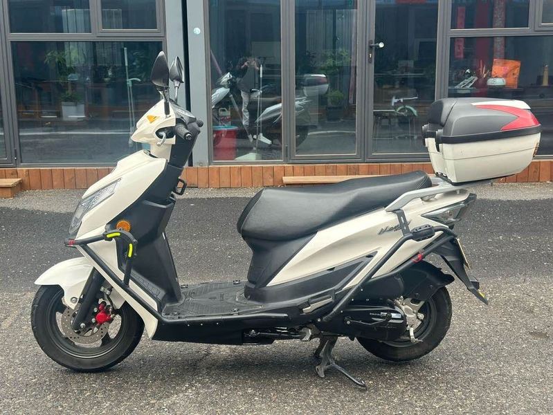 二手济南铃木优驿 UE125T
