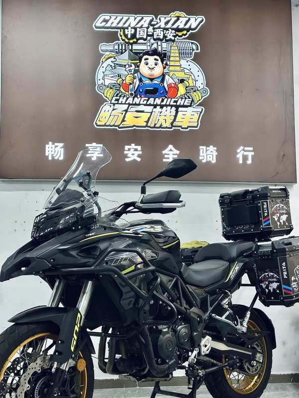 二手贝纳利金鹏 TRK502