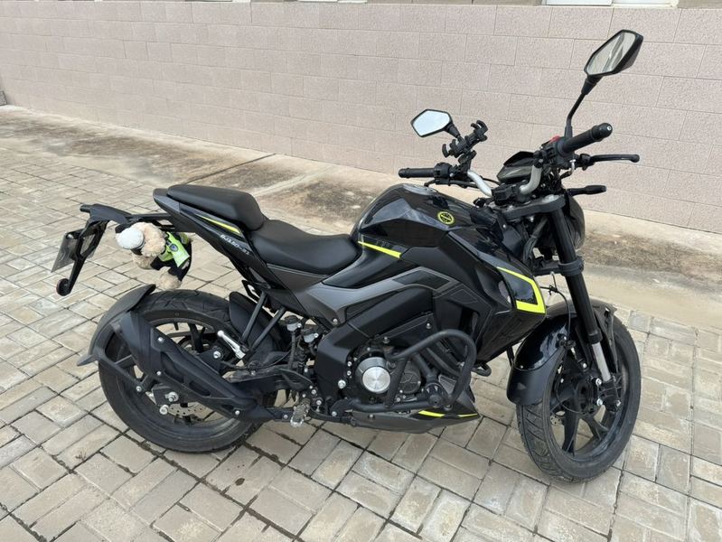 二手贝纳利小迅龙 BN150S