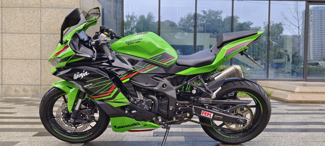 二手川崎ZX-4R