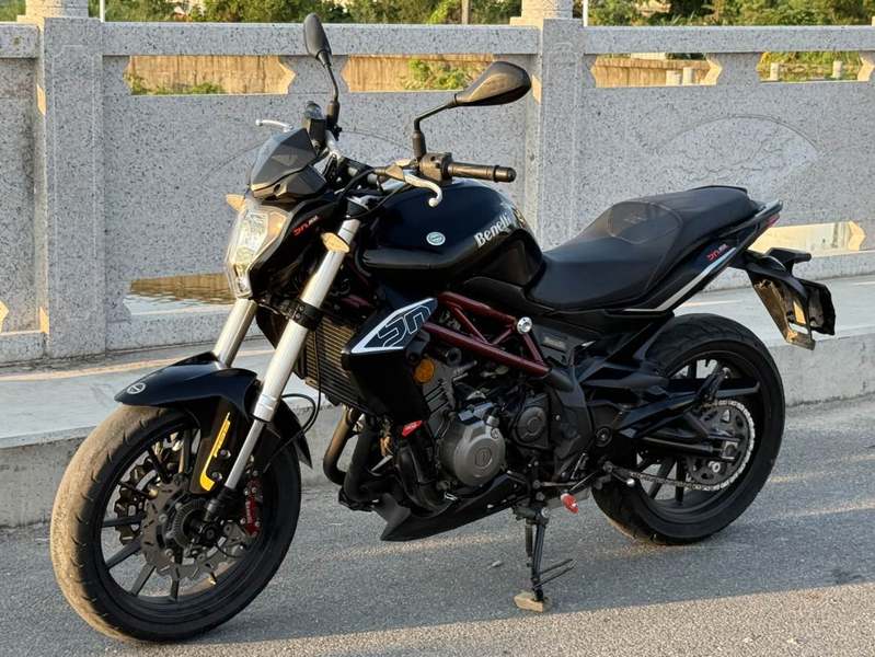 二手贝纳利蓝宝龙 BN302S