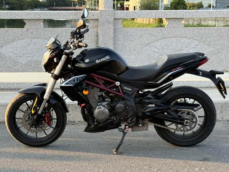 二手贝纳利蓝宝龙 BN302S