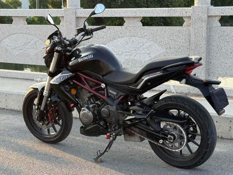 二手贝纳利蓝宝龙 BN302S