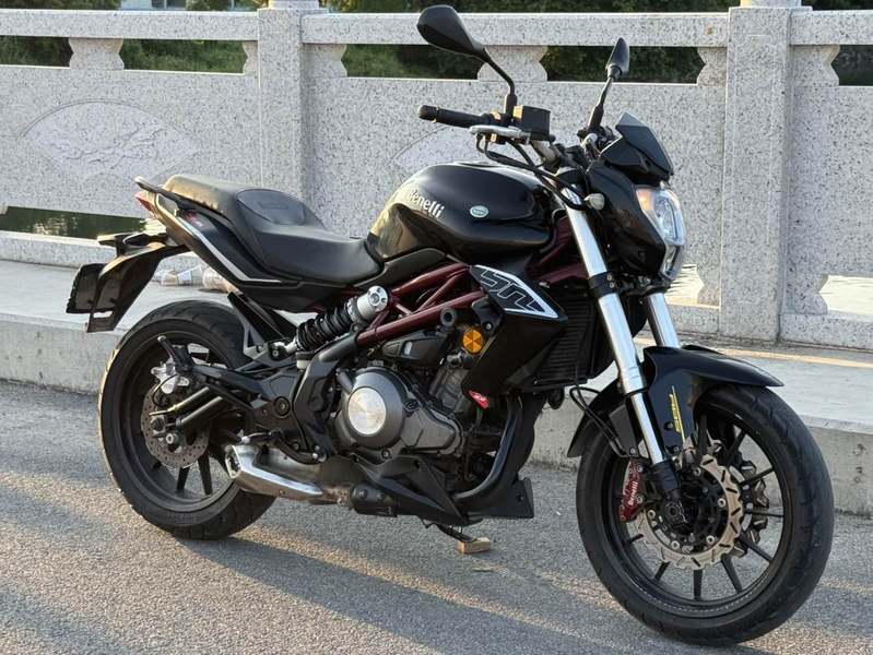 二手贝纳利蓝宝龙 BN302S