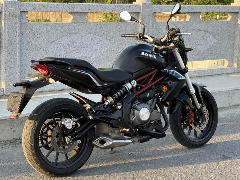 二手贝纳利蓝宝龙 BN302S