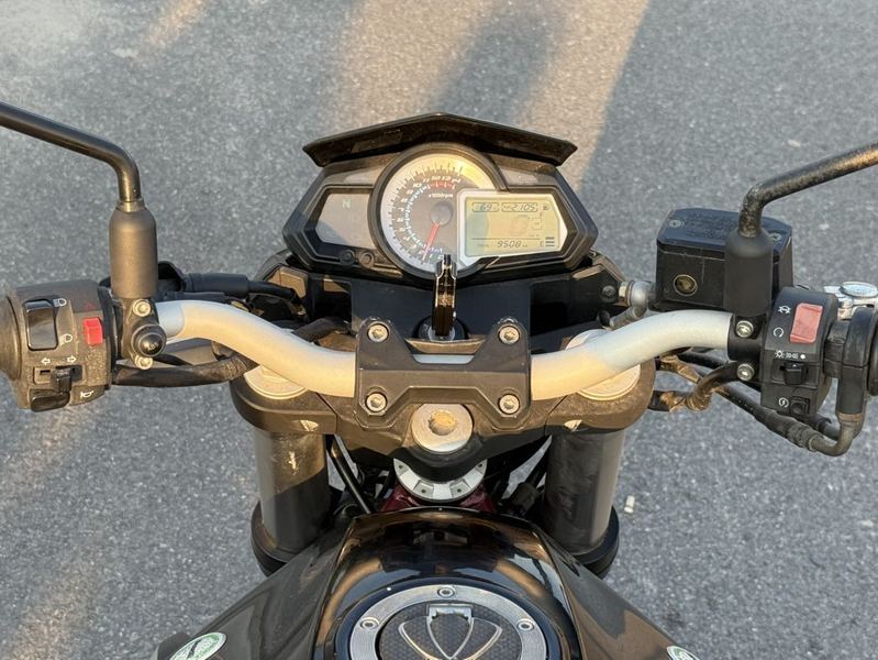 二手贝纳利蓝宝龙 BN302S