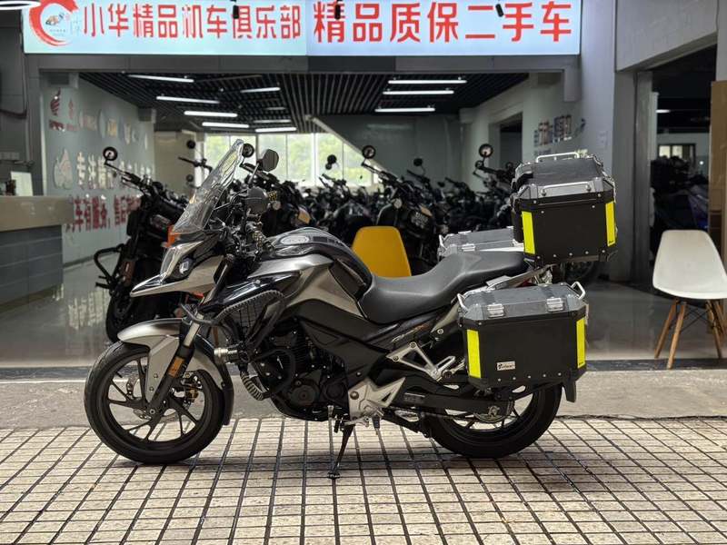 二手五羊本田猛鸷 CB190X