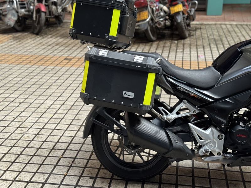 二手五羊本田猛鸷 CB190X