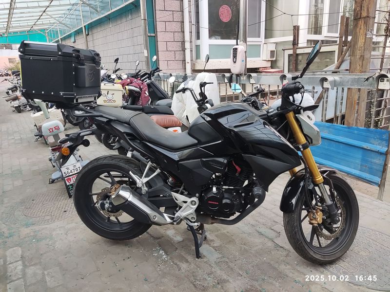 二手五羊本田CB190R 暴锋眼