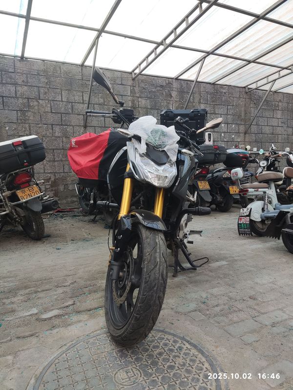 二手五羊本田CB190R 暴锋眼