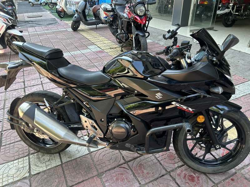 二手豪爵铃木GSX250R