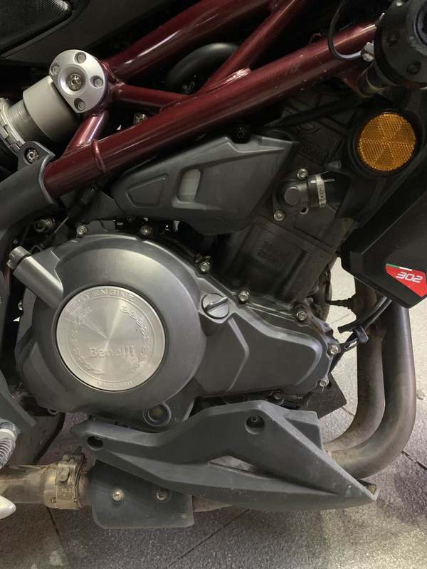二手贝纳利蓝宝龙 BN302S