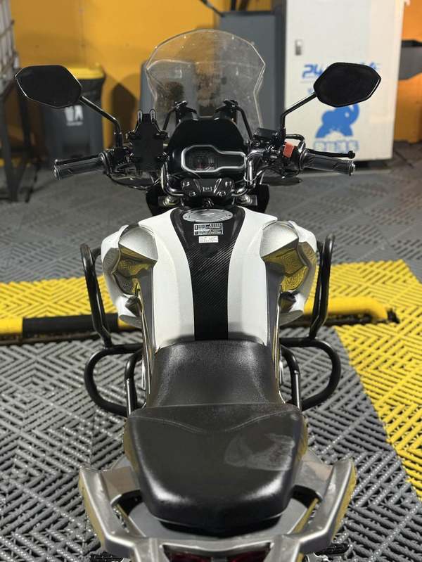 二手五羊本田猛鸷 CB190X