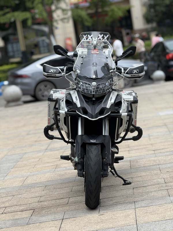 二手贝纳利金鹏 TRK502