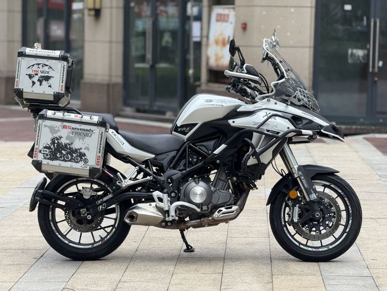 二手贝纳利金鹏 TRK502