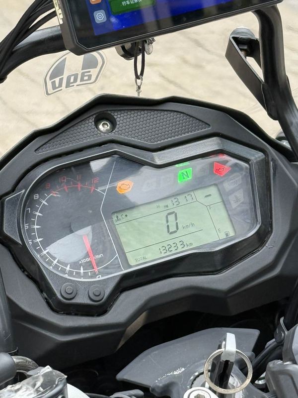 二手贝纳利金鹏 TRK502