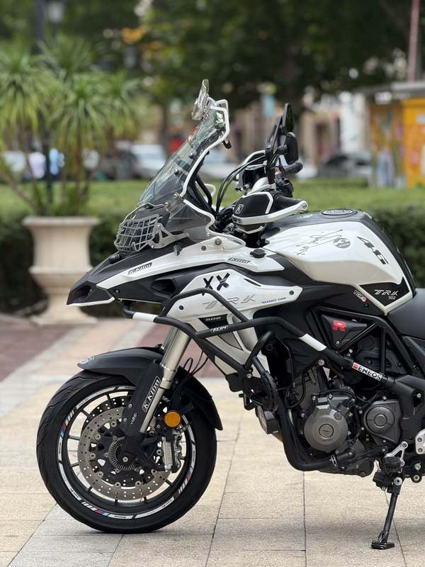 二手贝纳利金鹏 TRK502