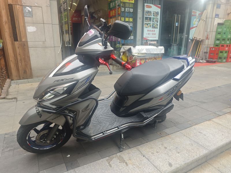 二手新大洲本田裂行 RX125Fi