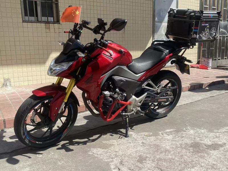 二手五羊本田CB190R 暴锋眼