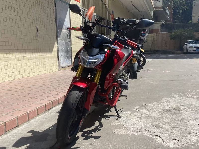 二手五羊本田CB190R 暴锋眼