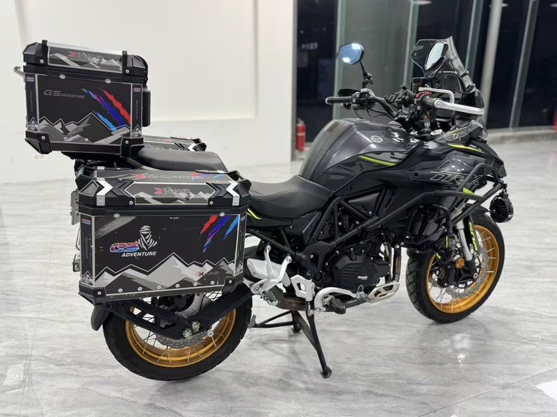 二手贝纳利金鹏 TRK502