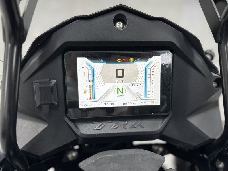 二手贝纳利金鹏 TRK502