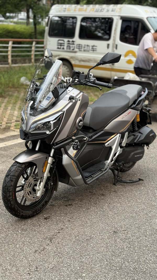二手QJMOTOR鸿250ADV