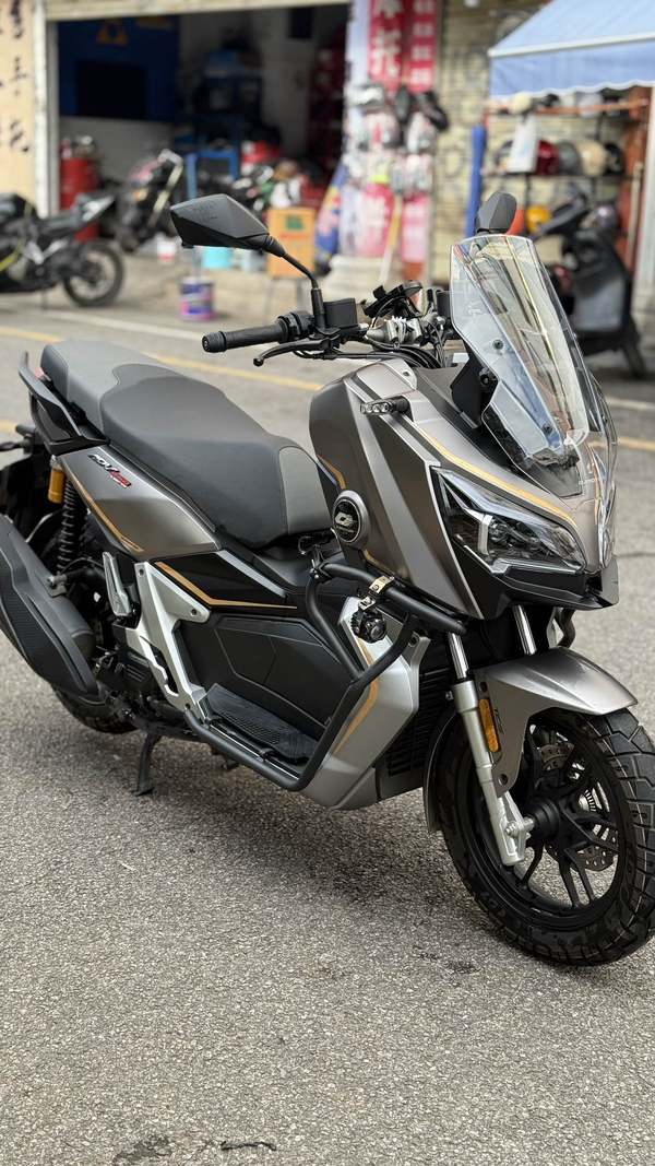 二手QJMOTOR鸿250ADV