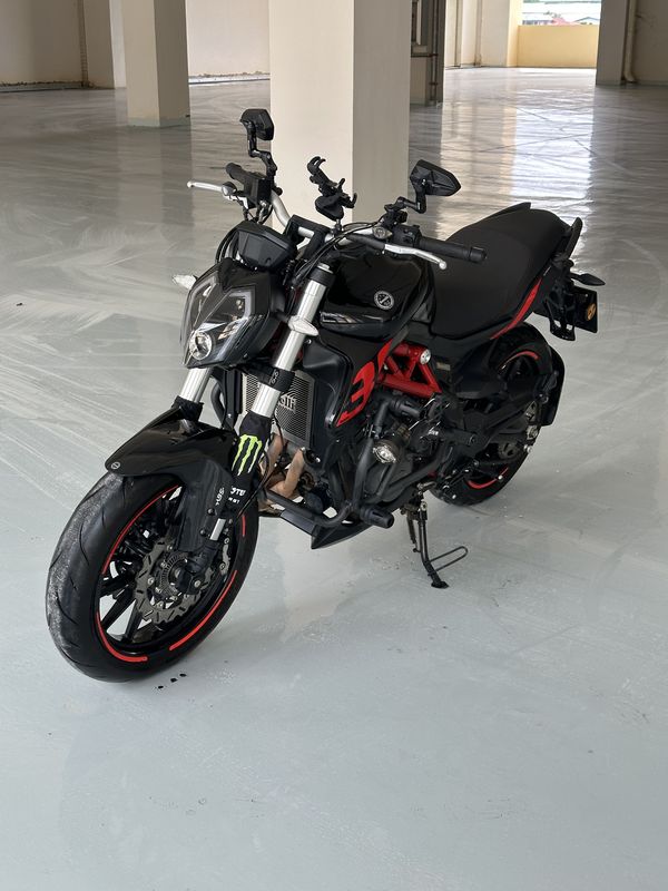 二手贝纳利蓝宝龙 BN302S