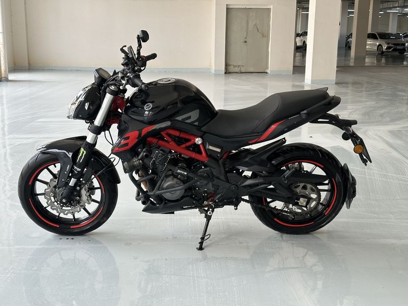 二手贝纳利蓝宝龙 BN302S