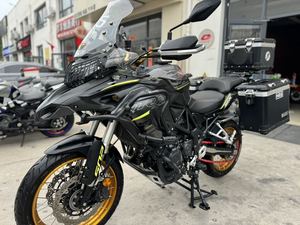 二手贝纳利金鹏 TRK502
