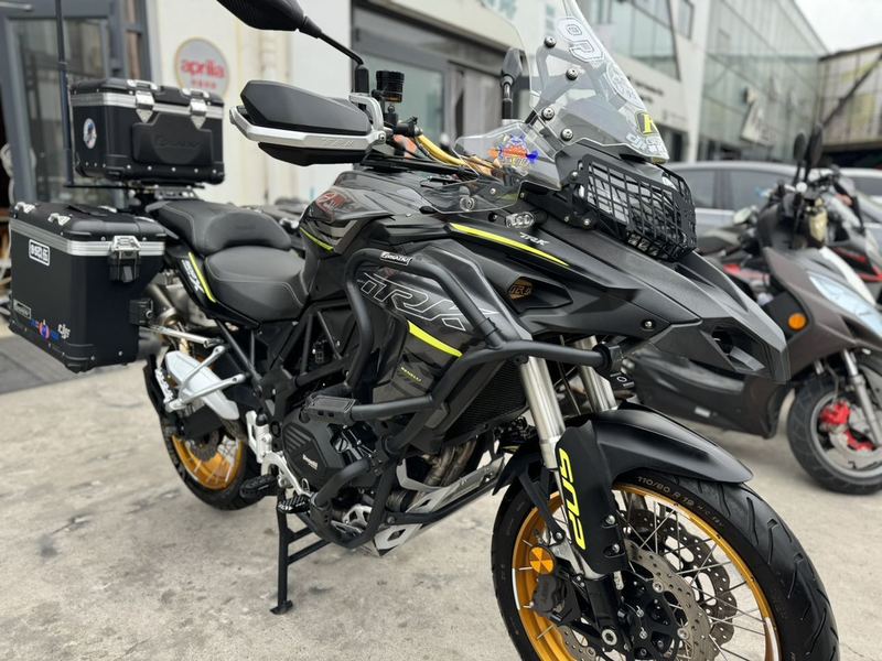 二手贝纳利金鹏 TRK502