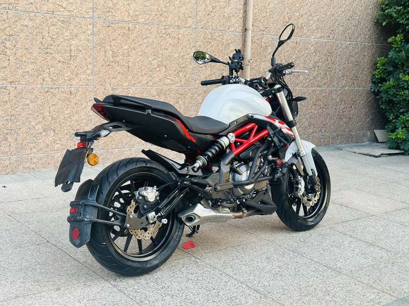 二手贝纳利蓝宝龙 BN302S