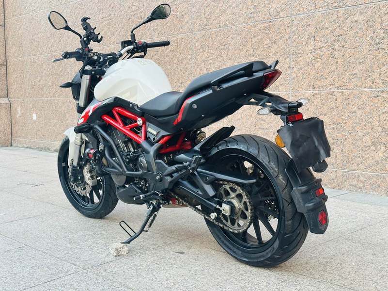 二手贝纳利蓝宝龙 BN302S