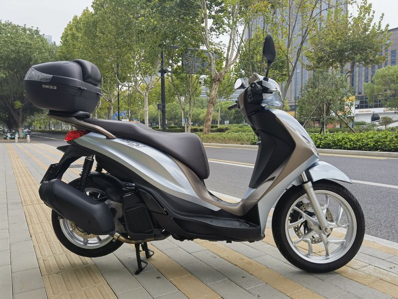 二手比亚乔Medley 150