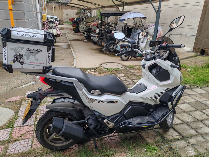 二手三阳哈士奇 Husky ADV150