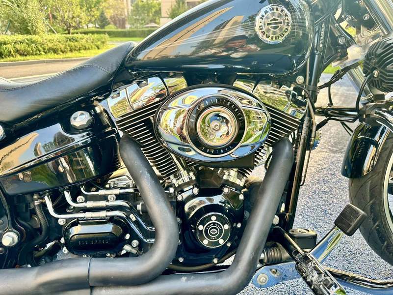 二手哈雷戴维森突破者 Breakout