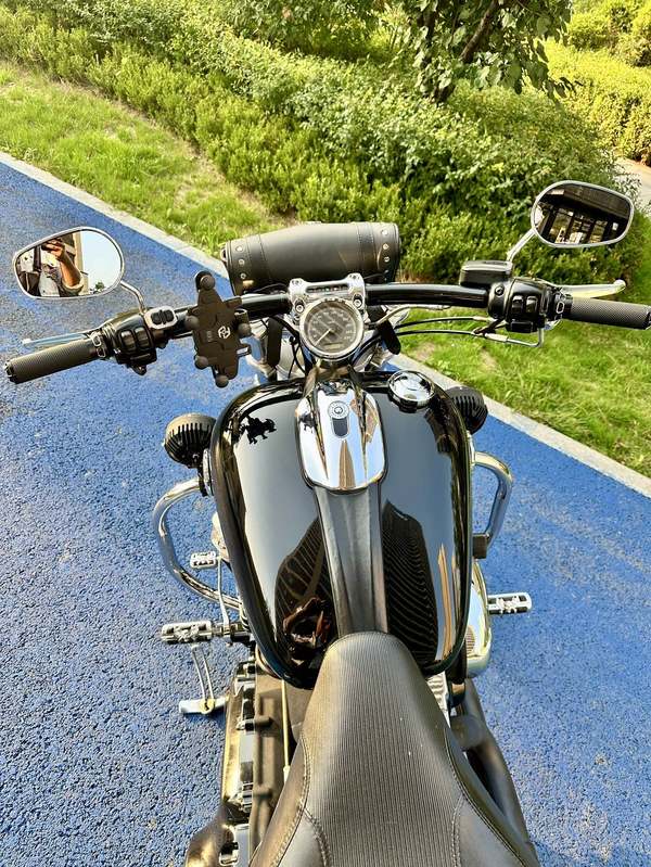 二手哈雷戴维森突破者 Breakout