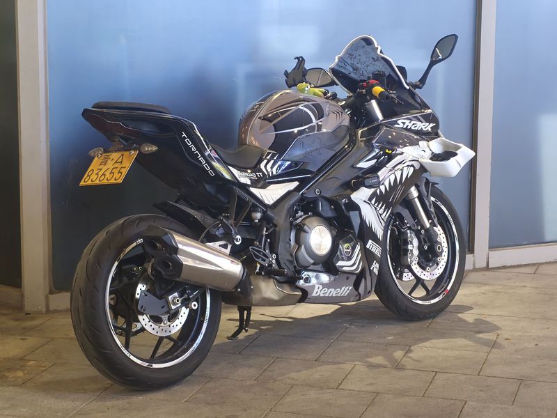 二手贝纳利龙卷风 Tornado 302R