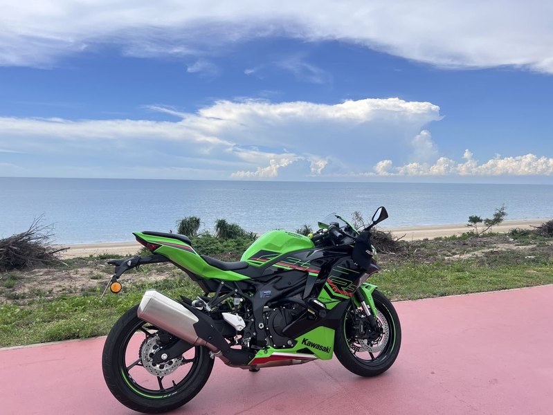 二手川崎ZX-4R