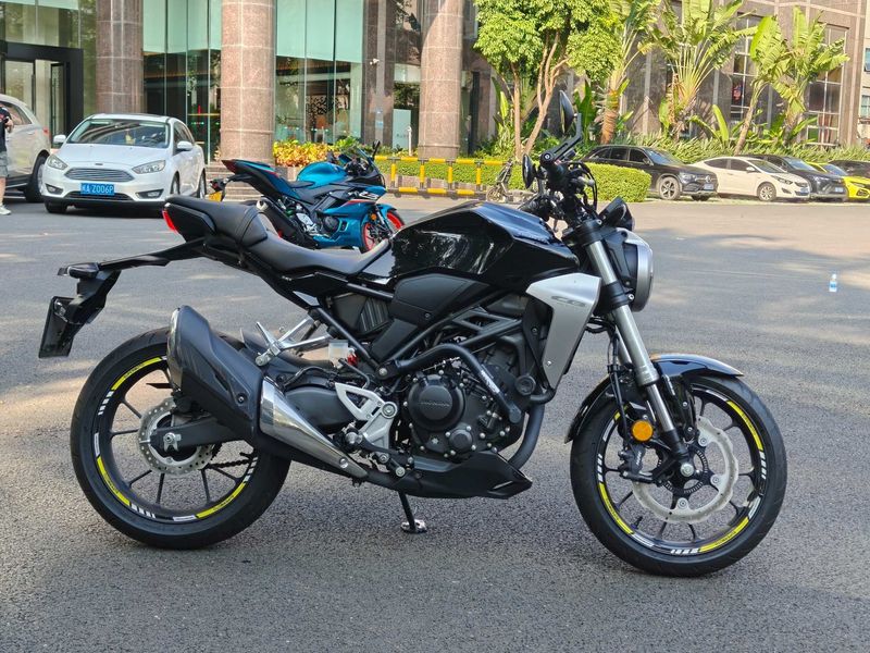 二手本田CB300R
