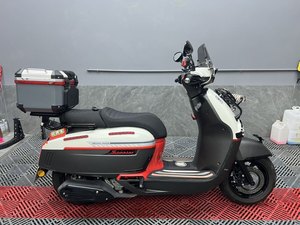 二手维多利亚Sixties 250Si