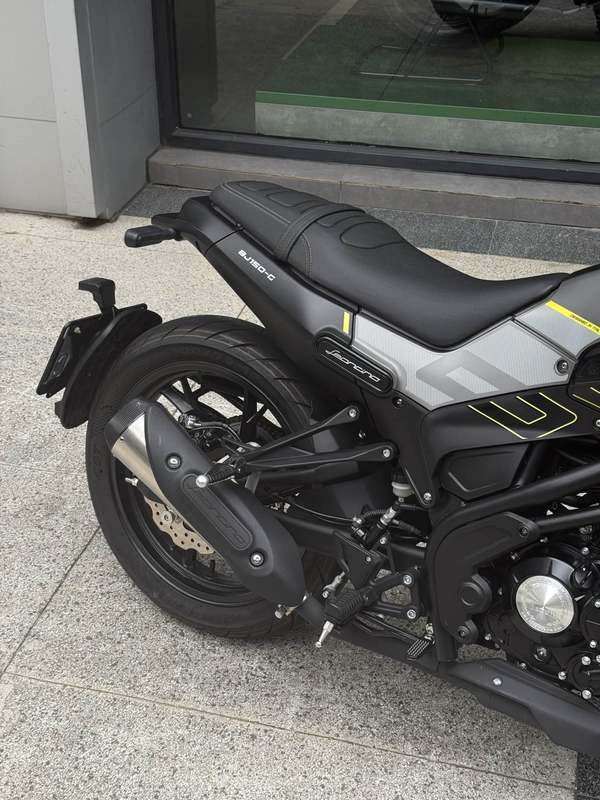 二手贝纳利幼狮 Leoncino 150