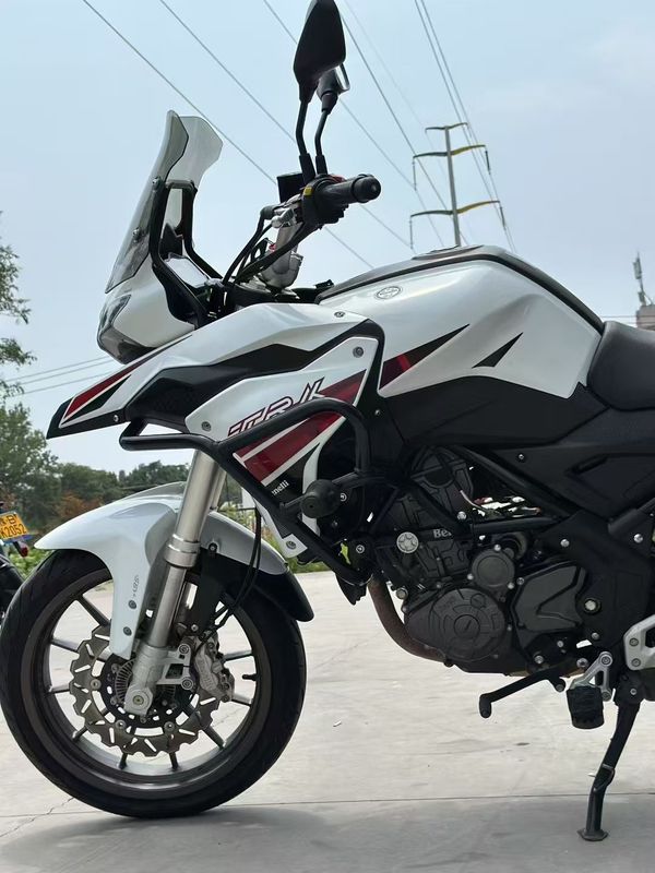 二手贝纳利金鹏 TRK251