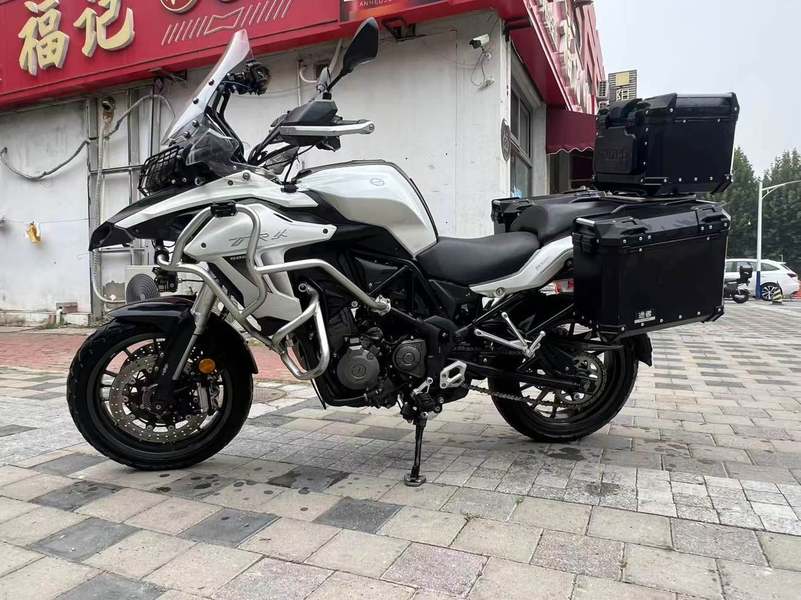 二手贝纳利金鹏 TRK502