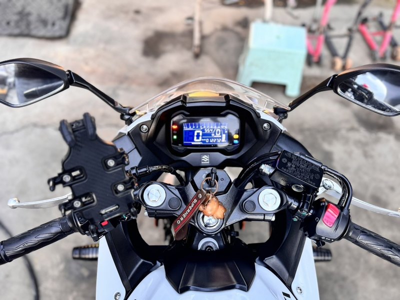 二手豪爵铃木GSX250R