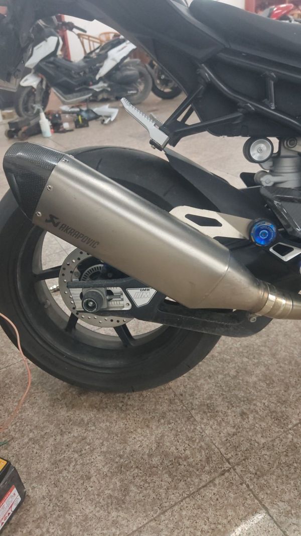 二手宝马M 1000 R