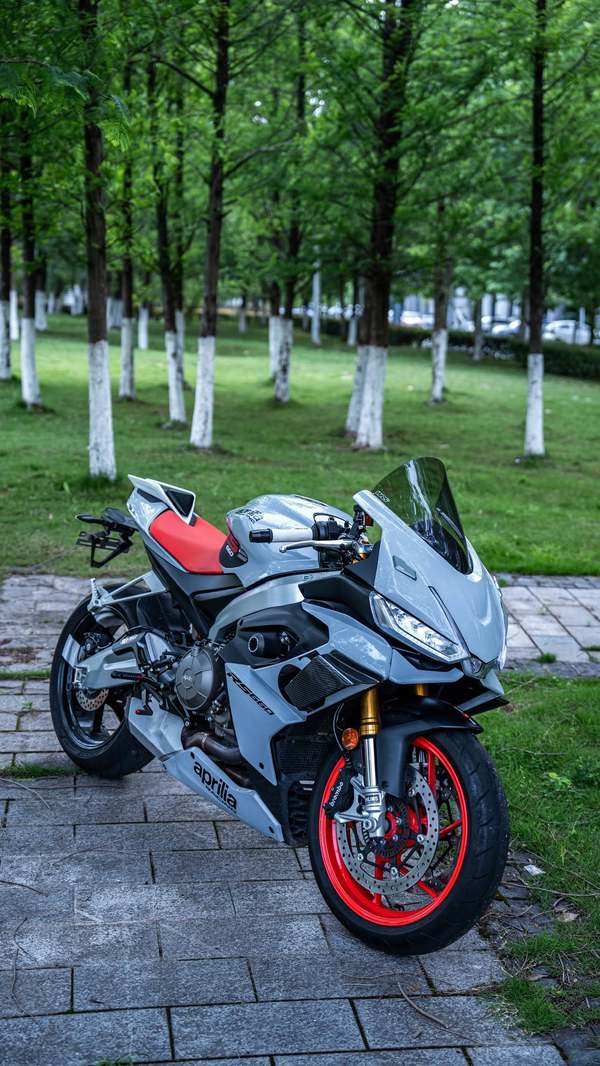二手阿普利亚RS 660 