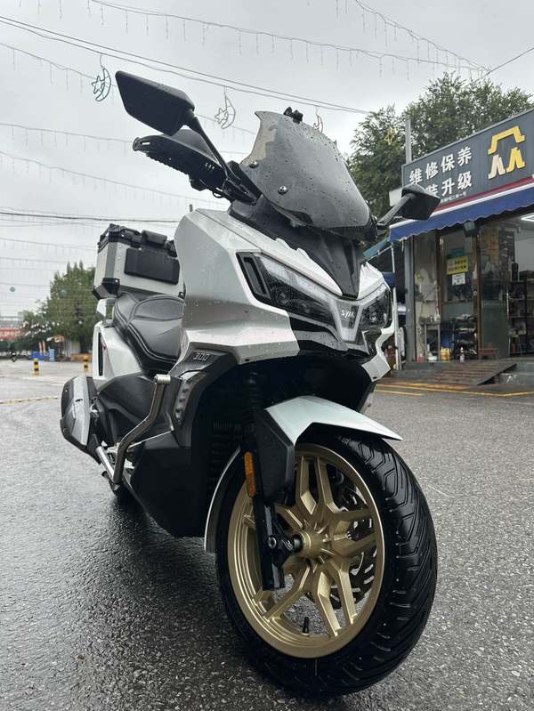 二手三阳哈士奇 Husky ADV300